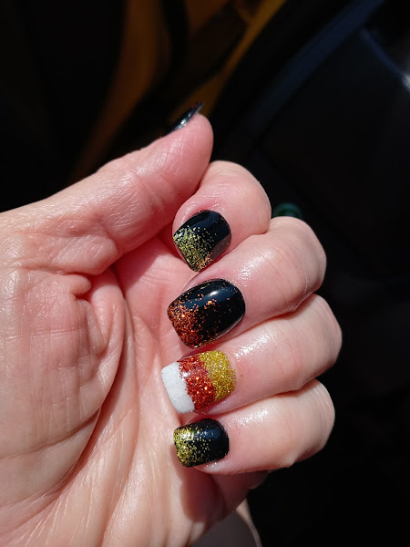 Nail Center 4