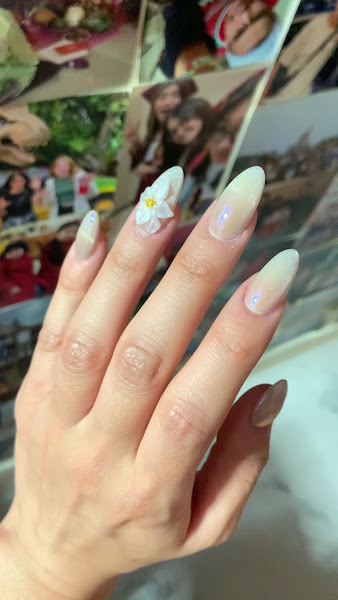 Lake Side Salon Nail Spa & Hair 2