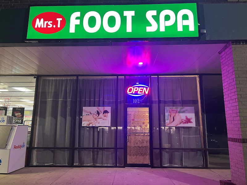 Mrs. T Foot Spa 3