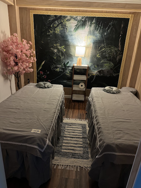 Mia Massage