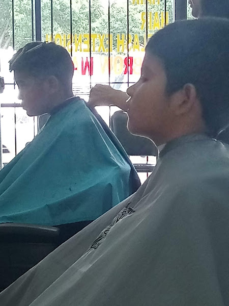 Sandy's Hair Salon 4