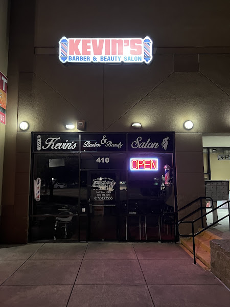 Kevin’s Barber & Beauty Salon 4