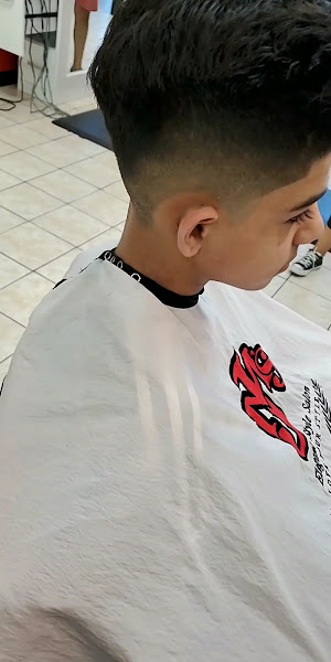 MJ's Elegant Style Salon 2