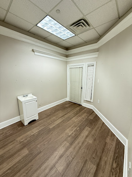 Legacy Salons of Arlington 3