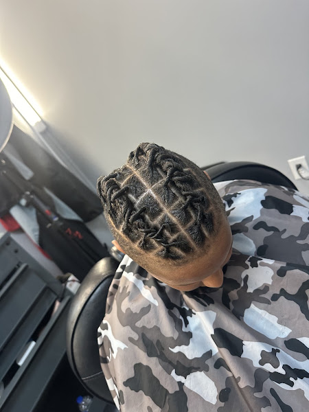777 Beauty & Barber Studio