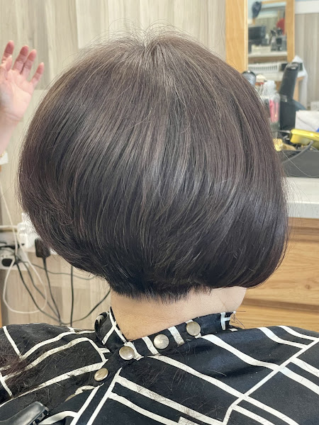 Rich & Famous Hair Salon 2