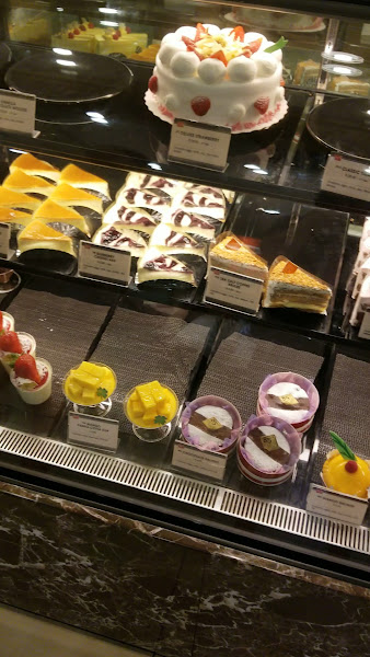 85°C Bakery Cafe - Garden Grove 2