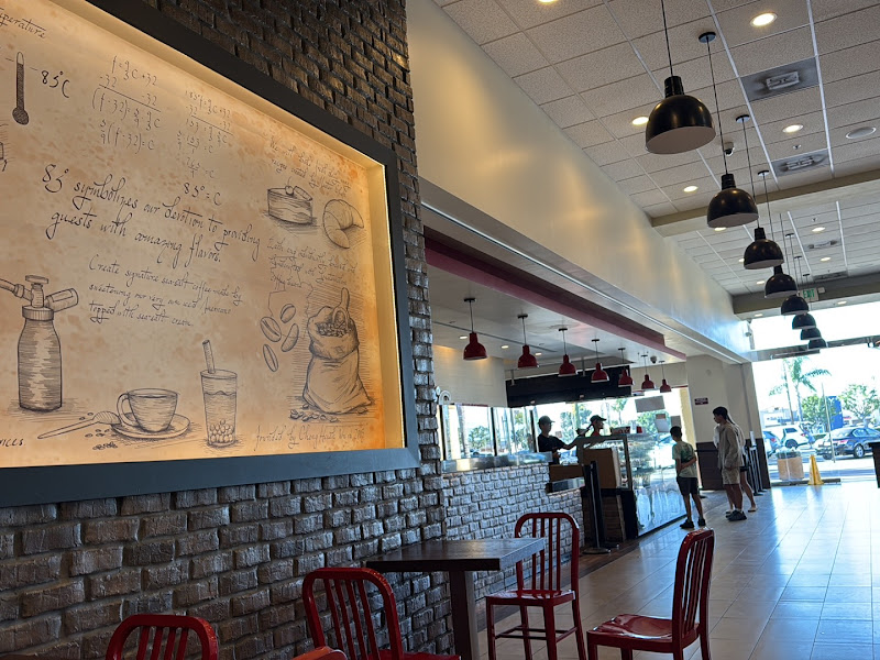 85°C Bakery Cafe - Garden Grove 3