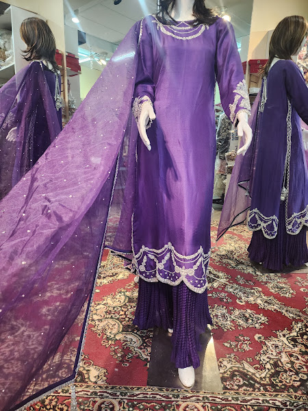 KYANAT'S BOUTIQUE LLC 2