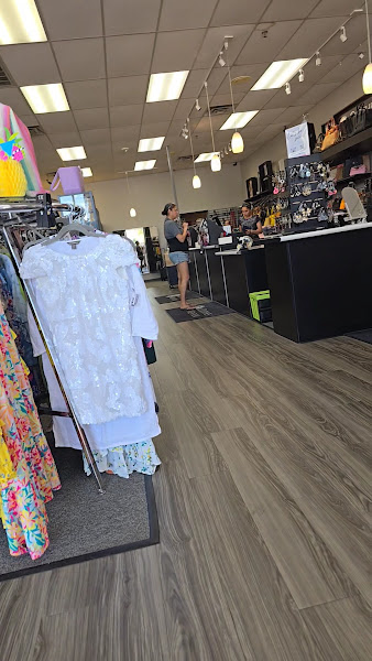 Clothes Mentor Arlington, TX 2