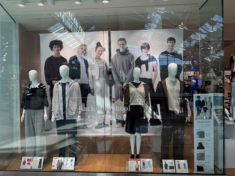 UNIQLO Parks Mall at Arlington 4