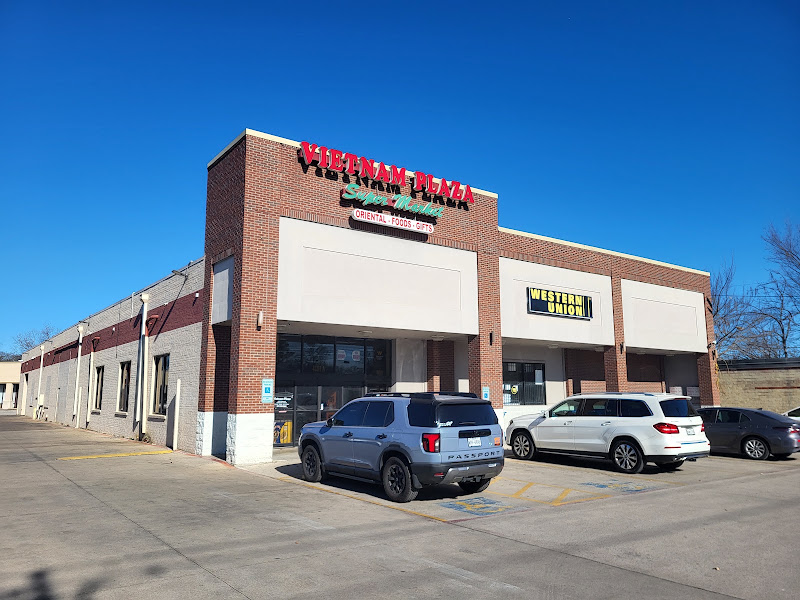 Vietnam Plaza Grocery Store
