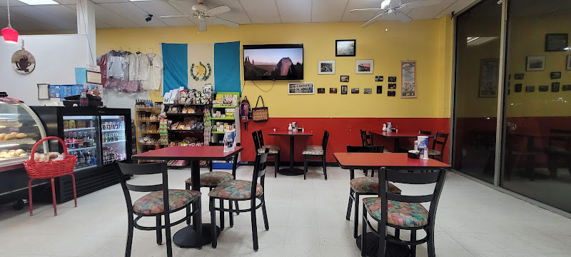 Agua Blanca Panaderia y Restaurante Guatemalteco