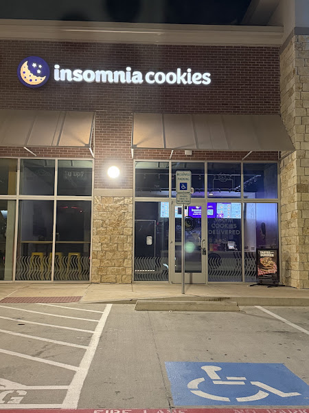 Insomnia Cookies 4