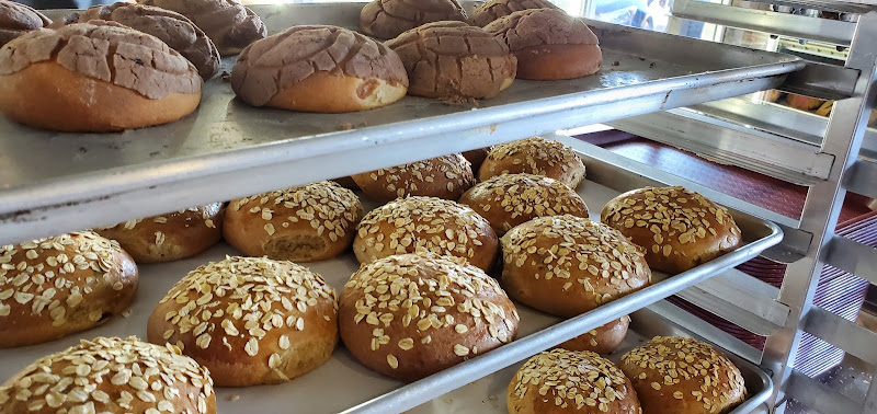 Tia Dora's Bakery 2