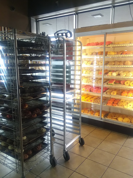 Tia Dora's Bakery 4