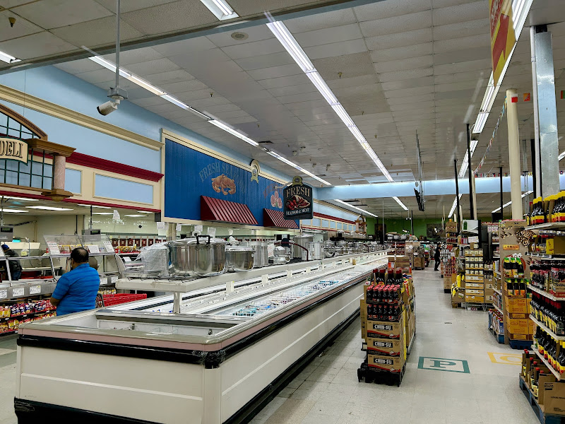 Carrollton Plaza Supermarket 4