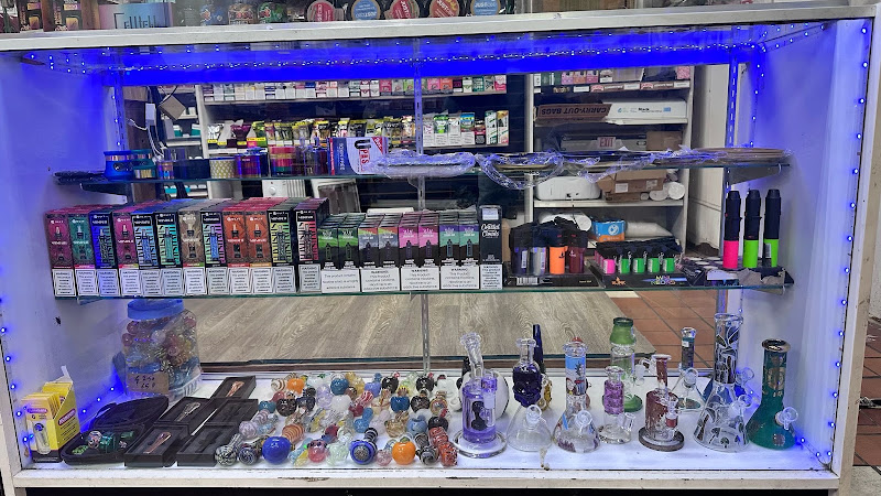 Fina Food Mart | Beer & Wine | Gas | Soda | Novelties | Perfumes | T-Shirts | Smoke Shop | Tobacco Vape Cigar | Lotto 4