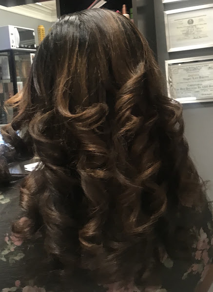 Dominican Hair Specialists Salon Suite 2