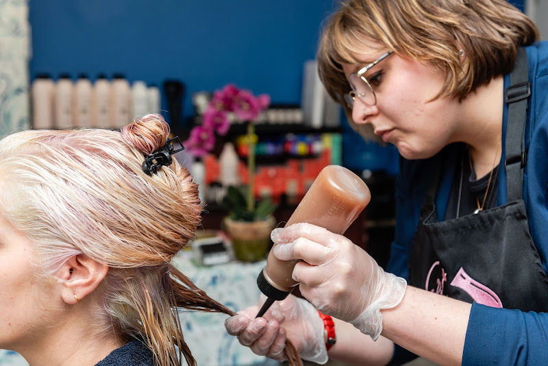 HWI Salon 4