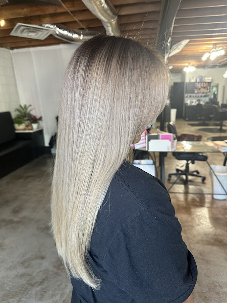 Xochitl Salon 2