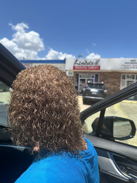 Lindas Beauty Salon & Barbershop 2