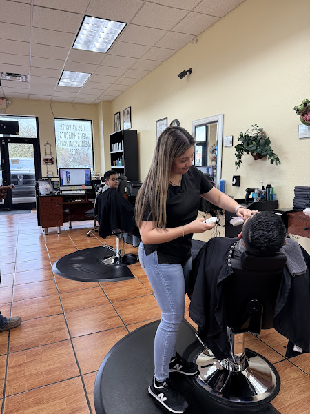 Exclusive Cuts hair salon 2