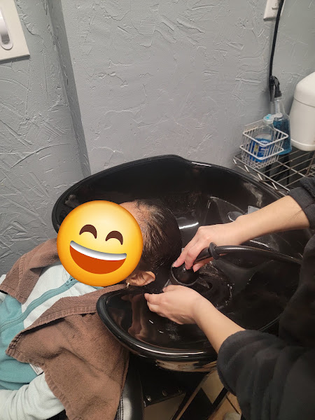 H & S Beauty Salon 3