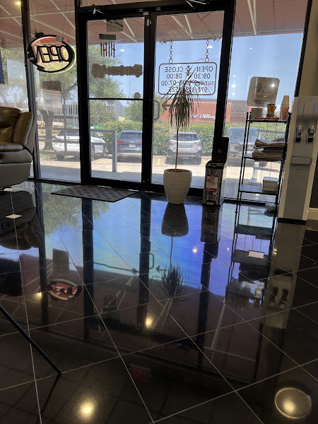 Petite Hair Salon 4