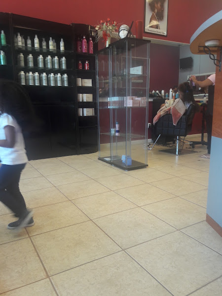 Indulge Hair Lounge 3