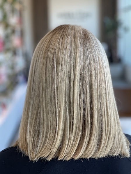 Thai Le (Brazilian Blowout Specialist)