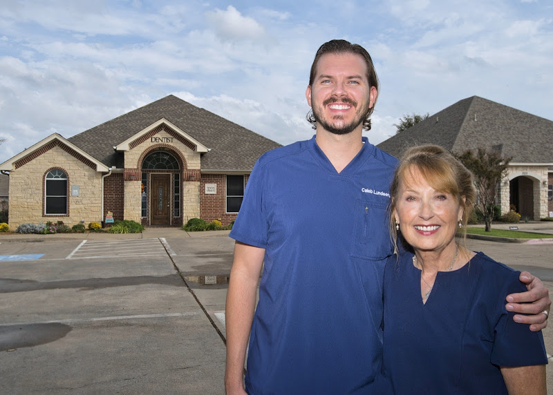 Lundeen Dental Care - Family & Cosmetic Dentistry 4