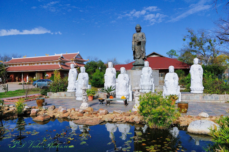 Phap Quang Temple