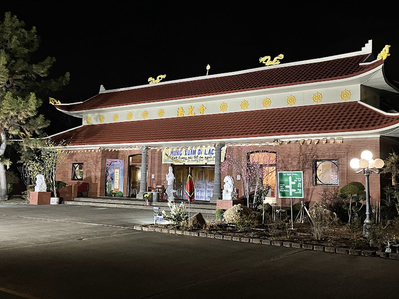 Phap Quang Temple 2