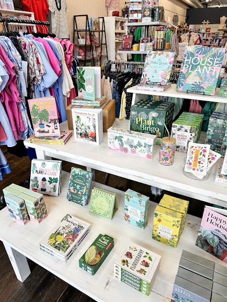 Lyla's: Clothing & Gifts 4