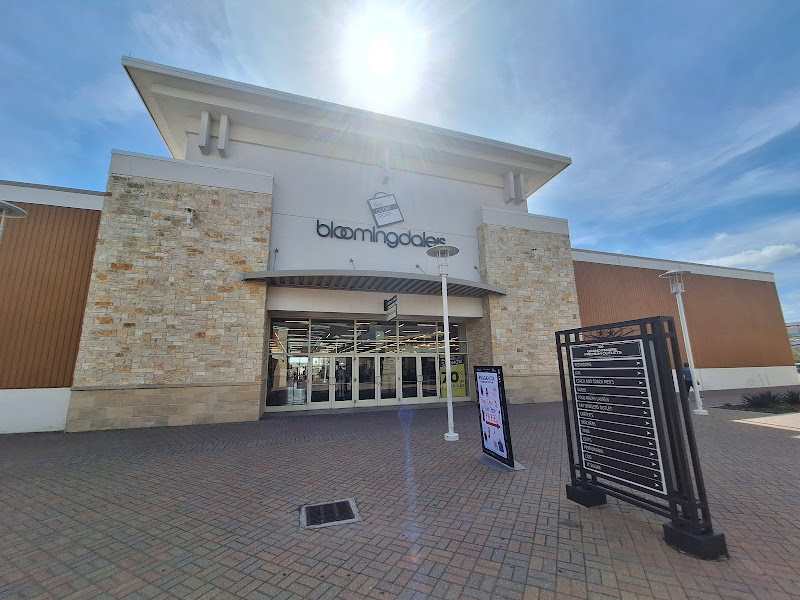 Grand Prairie Premium Outlets