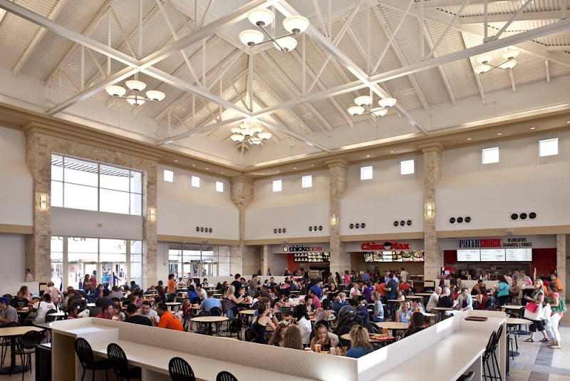 Grand Prairie Premium Outlets 3