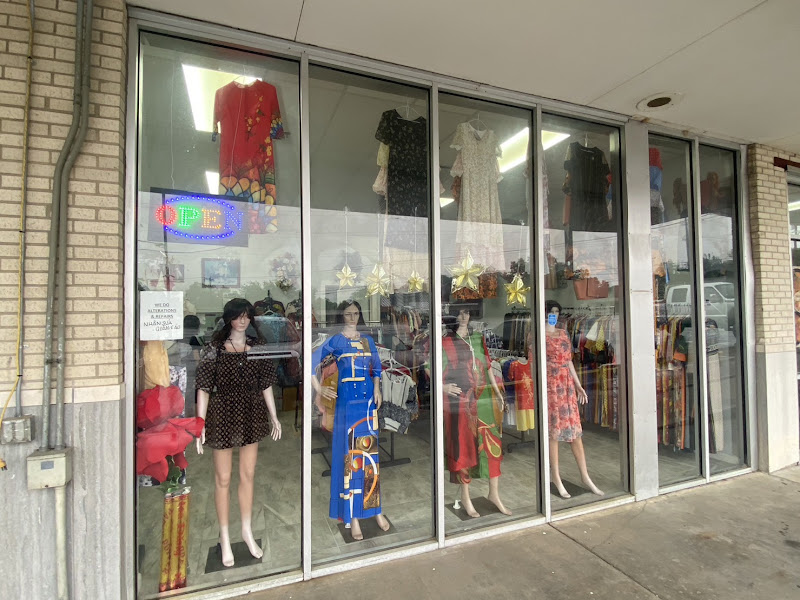 Thuy Fashion