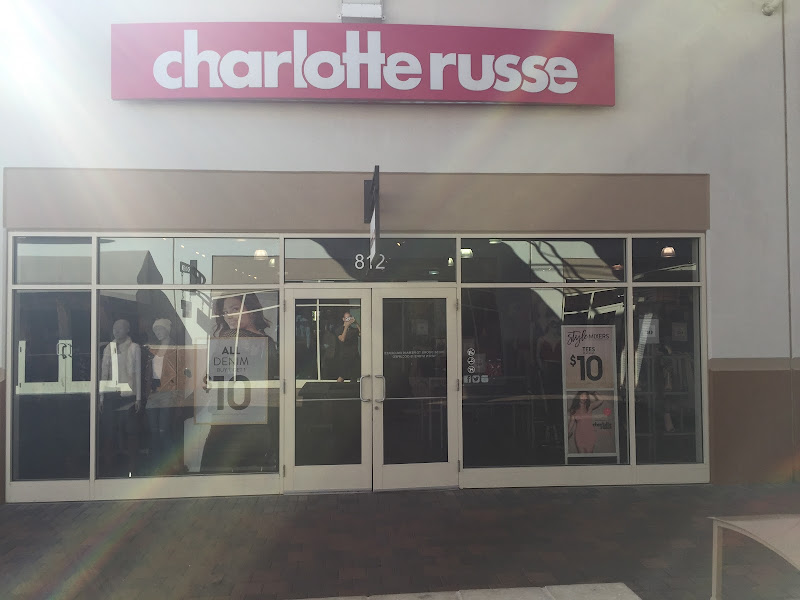 Crown Me Pink Boutique 3