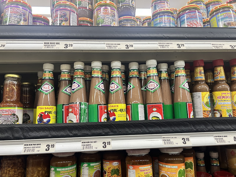 Thanh Long Supermarket 5