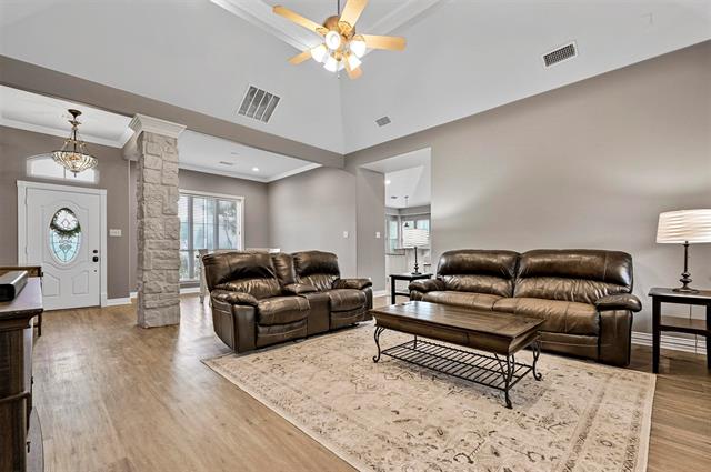 Thuy (Twee) Truong - Forney Realtor 2