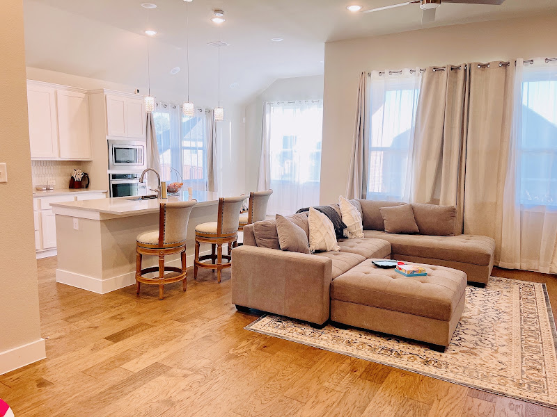 Loan Pham Realtor 2