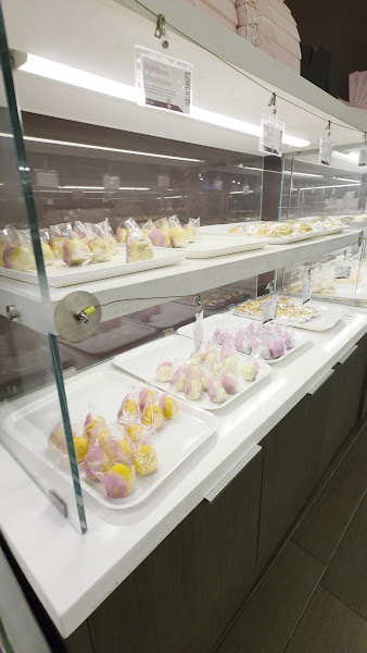 Sweet Hut Bakery & Cafe 2