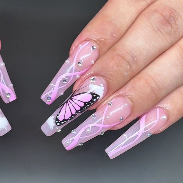 French Nails Luxury Spa & Bar 4