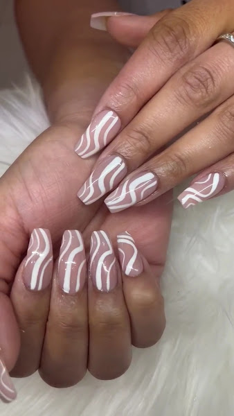 HER Nail Bar 2