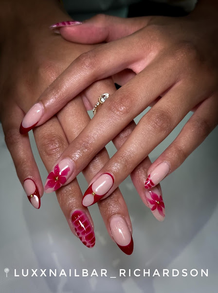 HER Nail Bar 4