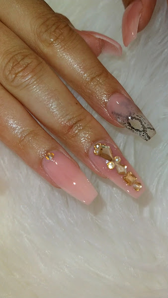 Exquisite Nails Boutique 2