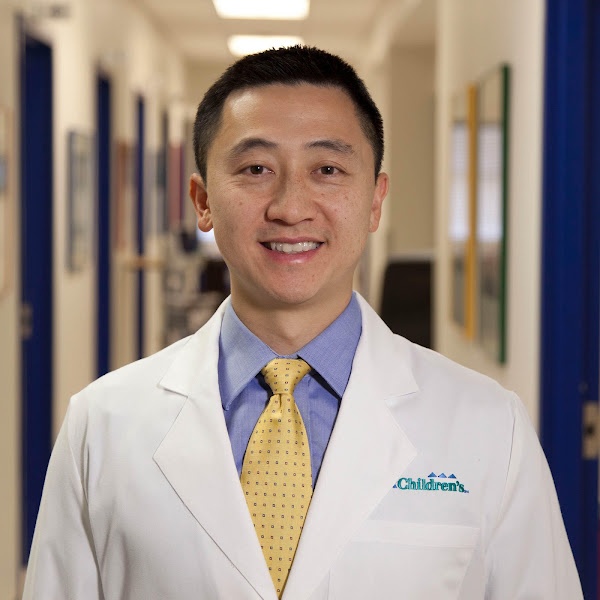 Dr. Vuong Dao 2