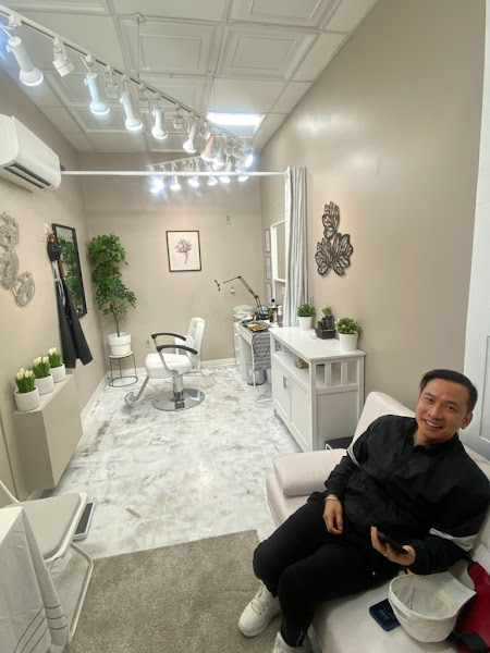 Truth & Beauty Salon Suites 4