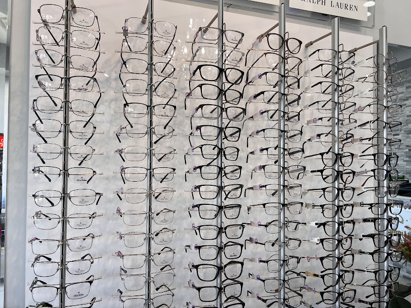 Richardson Family EyeCare & EyeWear 5